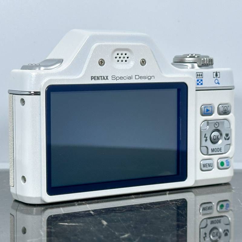 美品】PENTAX ペンタックス Optio I-10 ホワイト 1210万画素 光学5倍