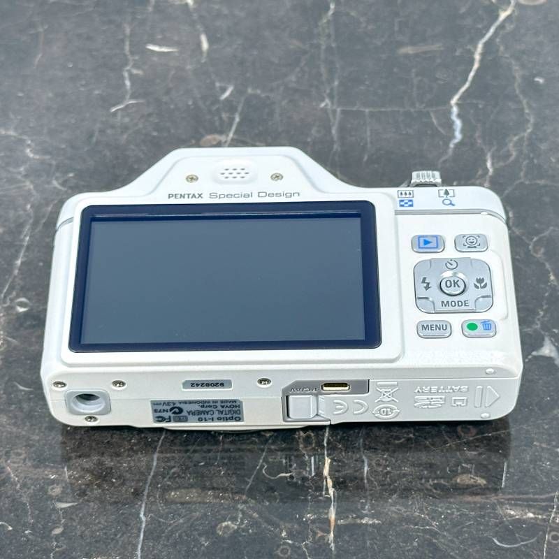 美品】PENTAX ペンタックス Optio I-10 ホワイト 1210万画素 光学5倍