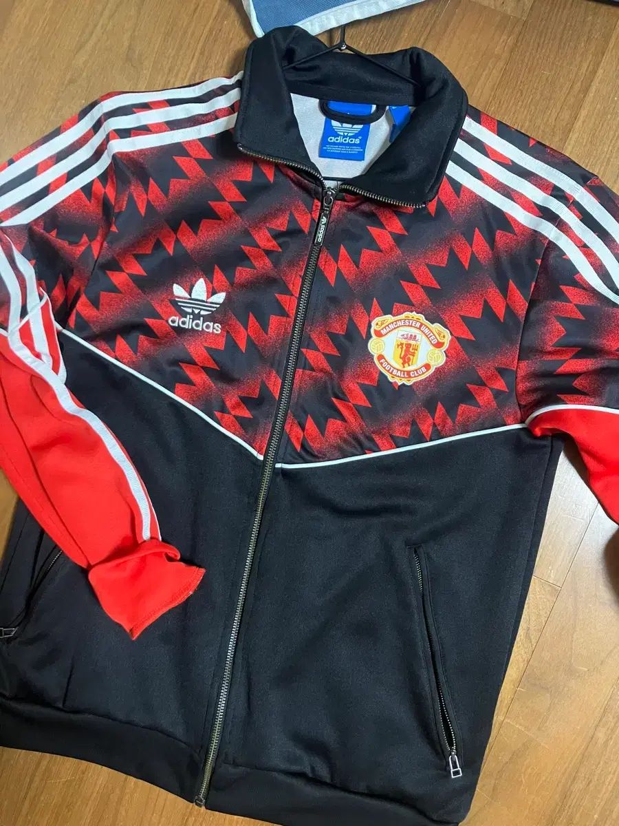 アディダス UNITED FC ジャージ 90