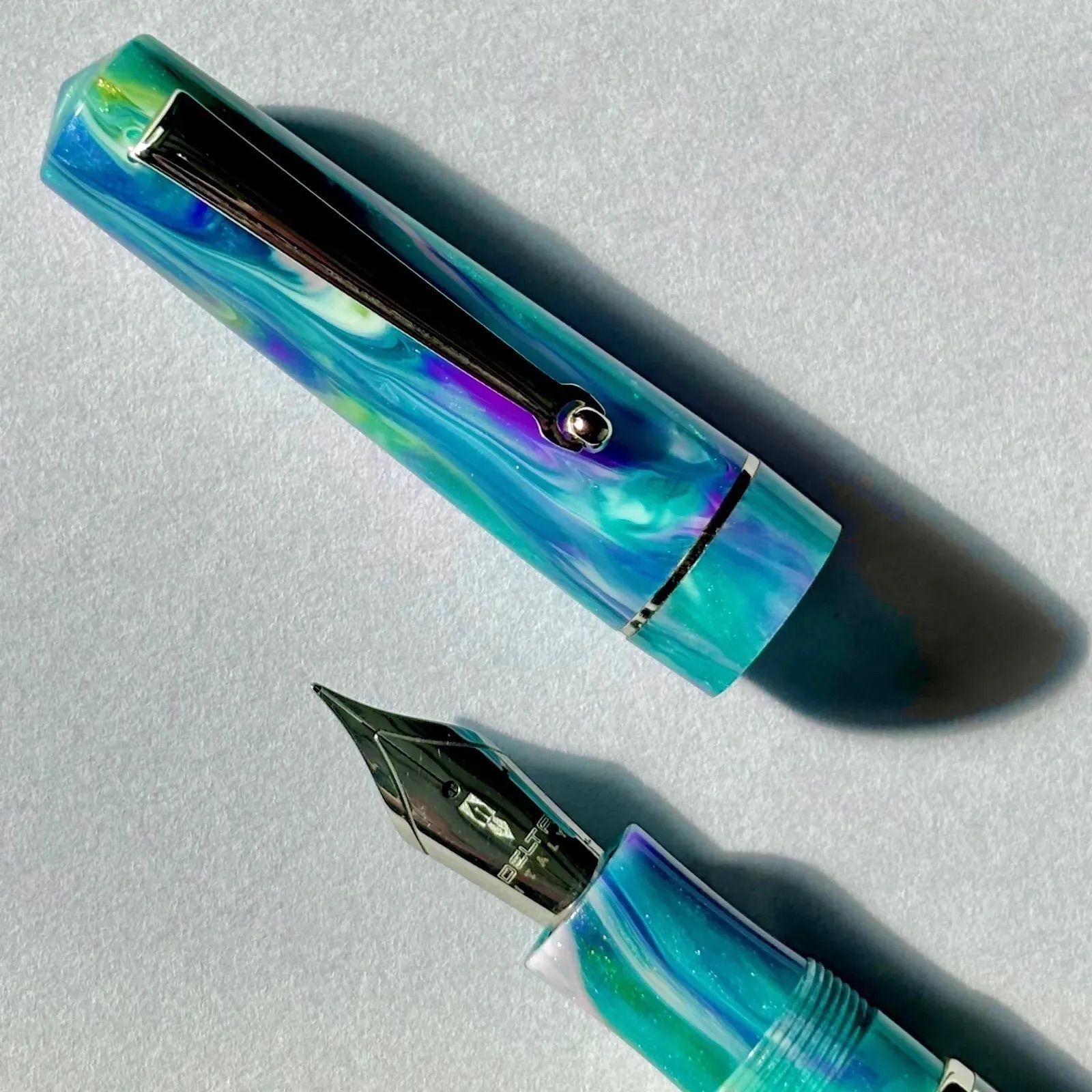 150本 DELTA デルタ万年筆 デューン すいれん 細字 F 日本未発売 シリアルナンバー刻印あり 再入荷なし