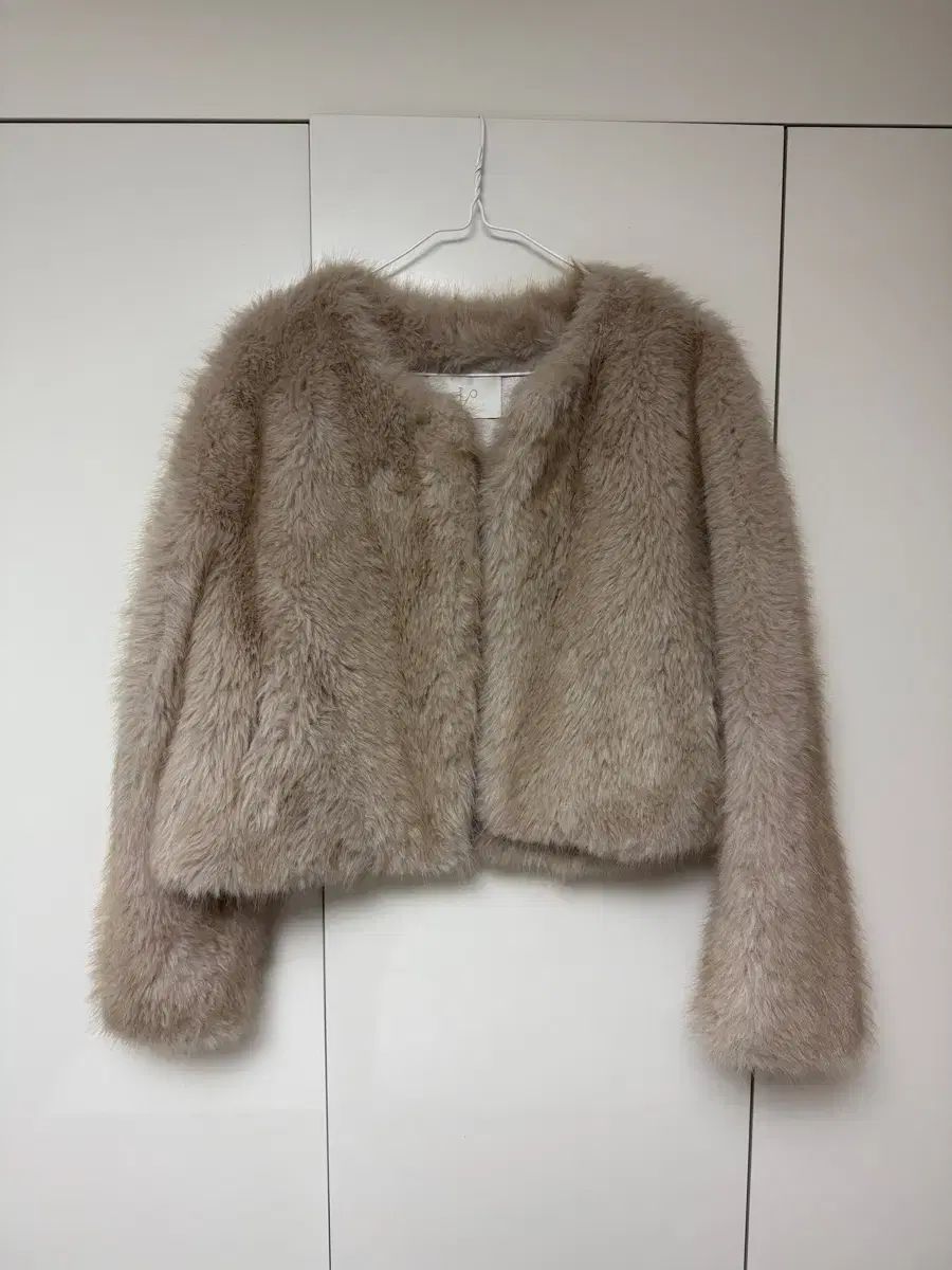  Le Plein ミューズ ファージャケット 実物画像あり テーラードジャケット ジャケット アウター