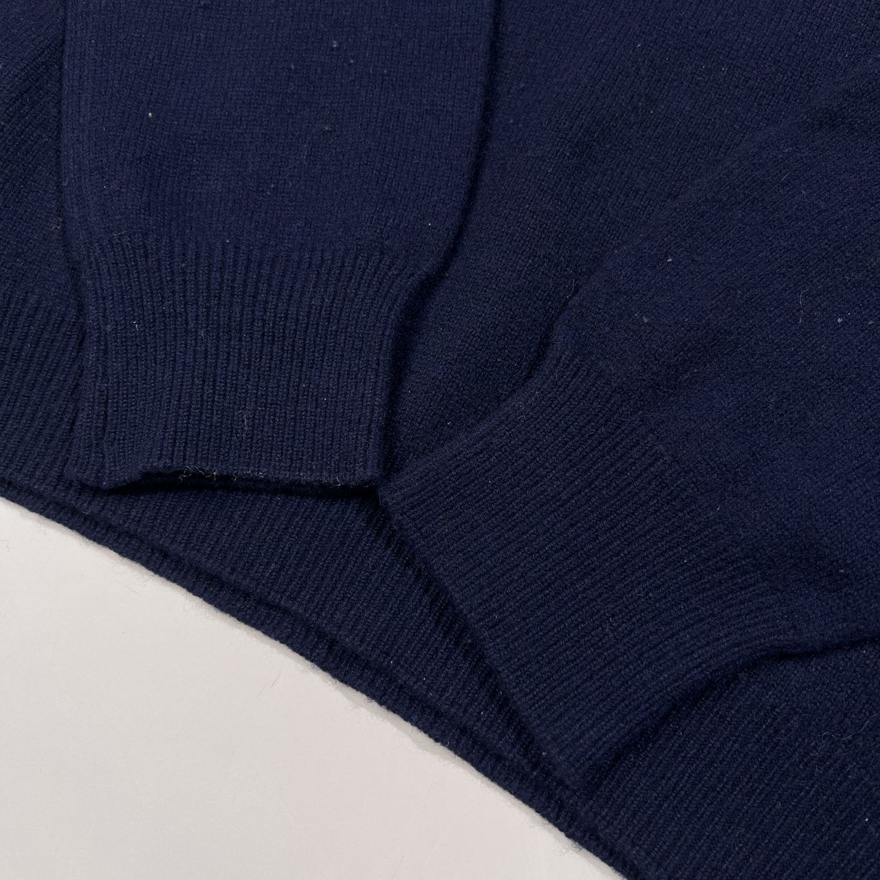 カシミヤ100% スコットランド製 Lyle&Scott ライルアンドスコット V