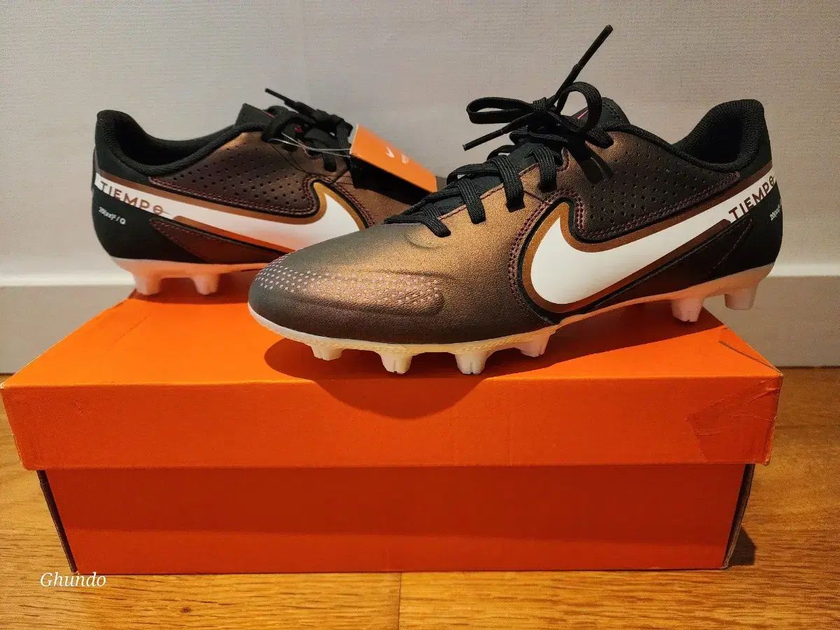 ナイキ 陸上シューズ ブラック ピンク ドット