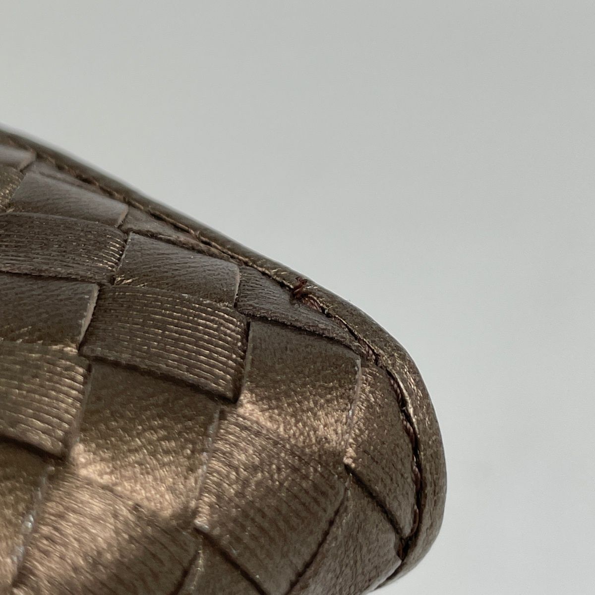  ボッテガヴェネタ イントレチャート コインケース ラウンドファスナー カードケース レザー メタリックブラウン 114075 レディース コインケース 小銭入れ 小物