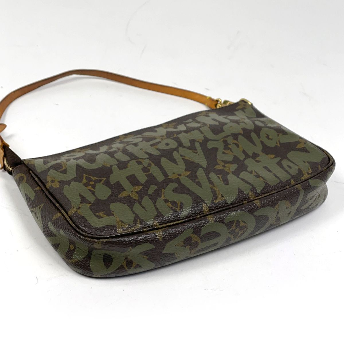 ルイ ヴィトン Louis Vuitton ポシェット アクセソワール メイクポーチ 小物入れ ポーチ モノグラムグラフィティ カーキ ブラウン M 92191 レディース