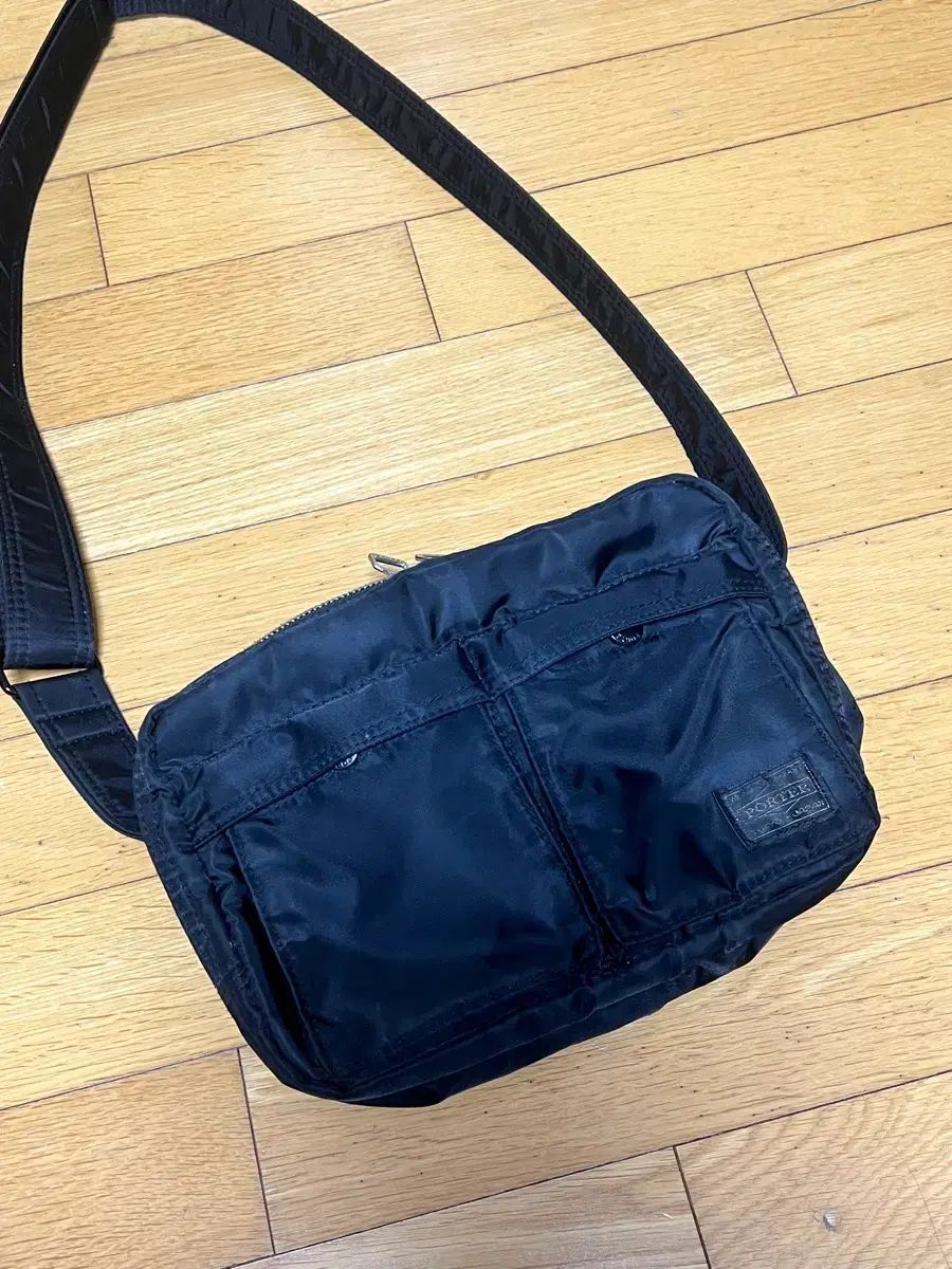 吉田タンカー ショルダーバッグ ブラック