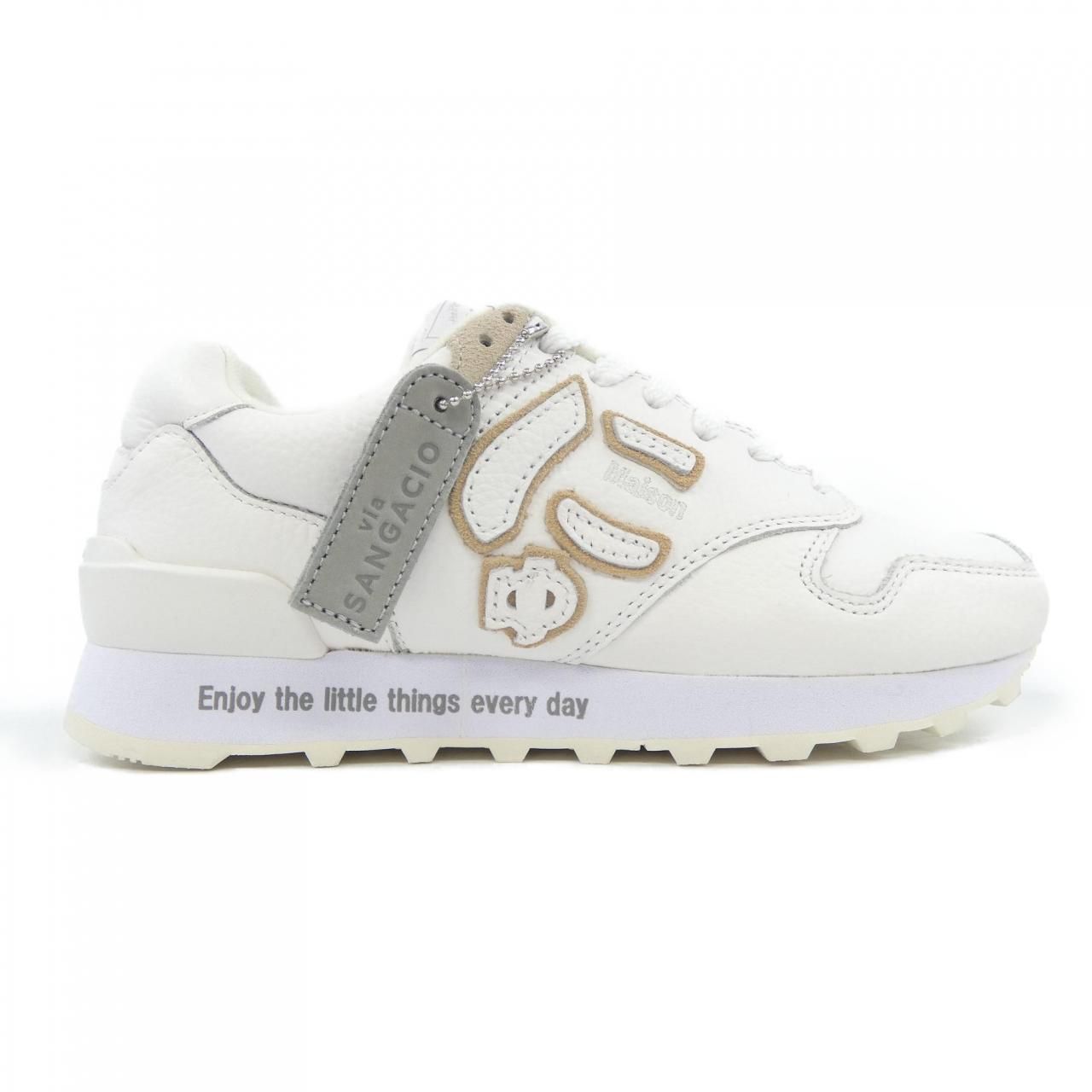 2306 A 225 スニーカー