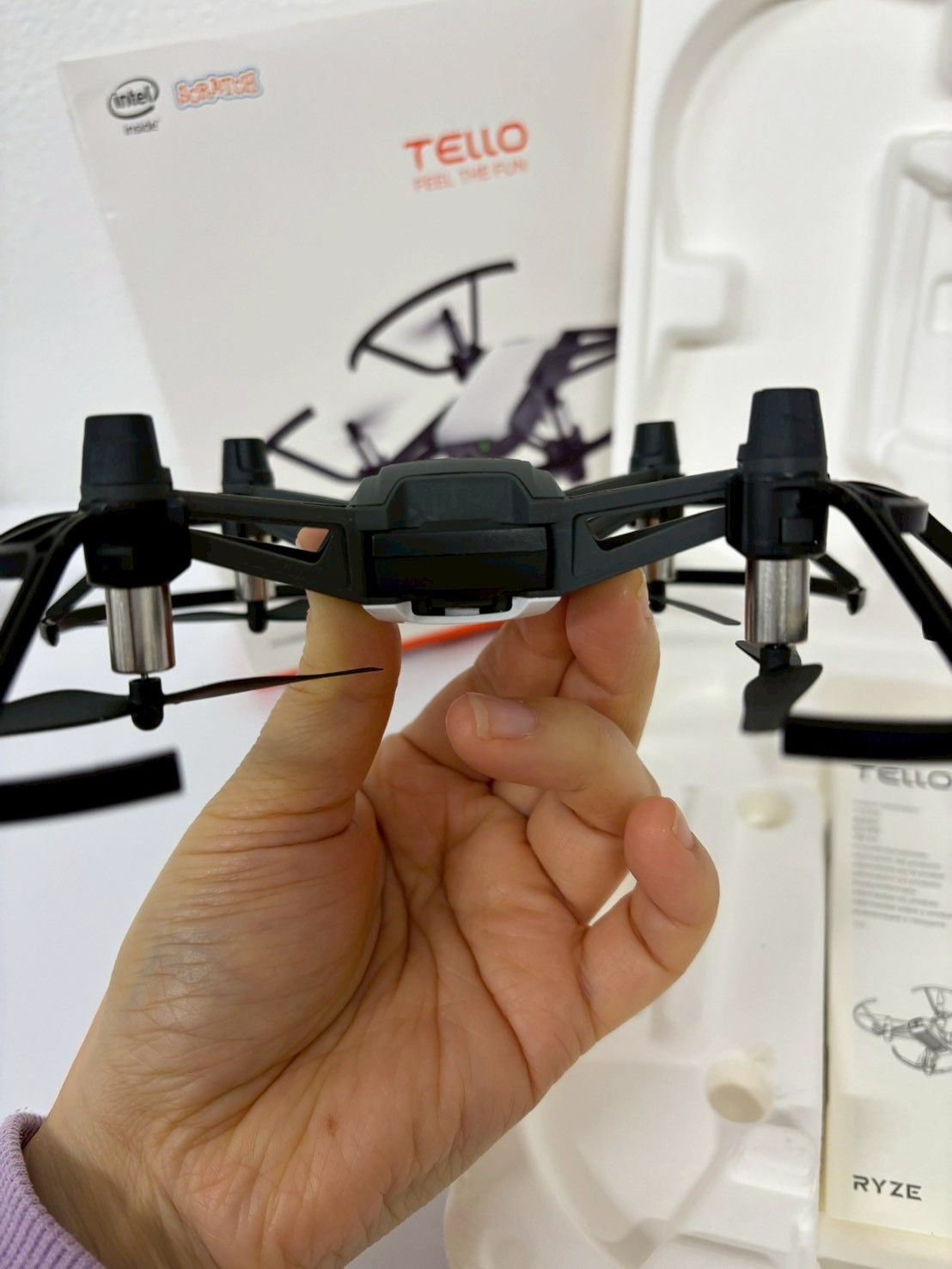 DJI TELLO テロー トイドローン Powered by DJI RYZE 動作未チェック