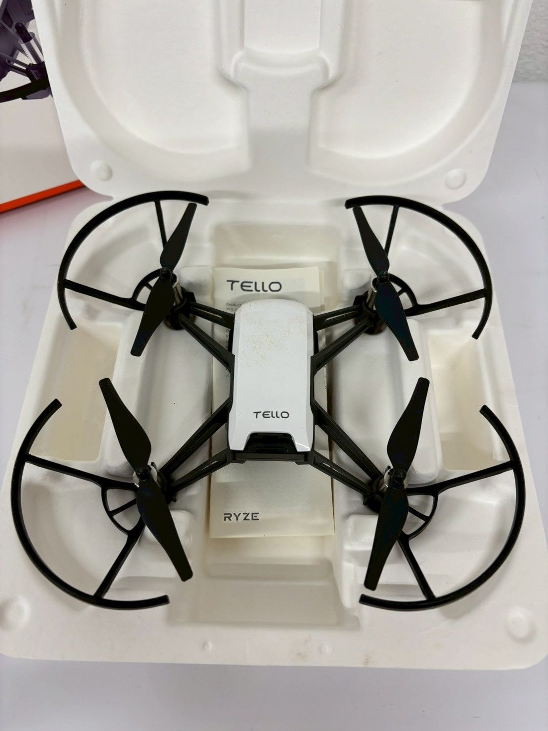 DJI TELLO テロー トイドローン Powered by DJI RYZE 動作未チェック