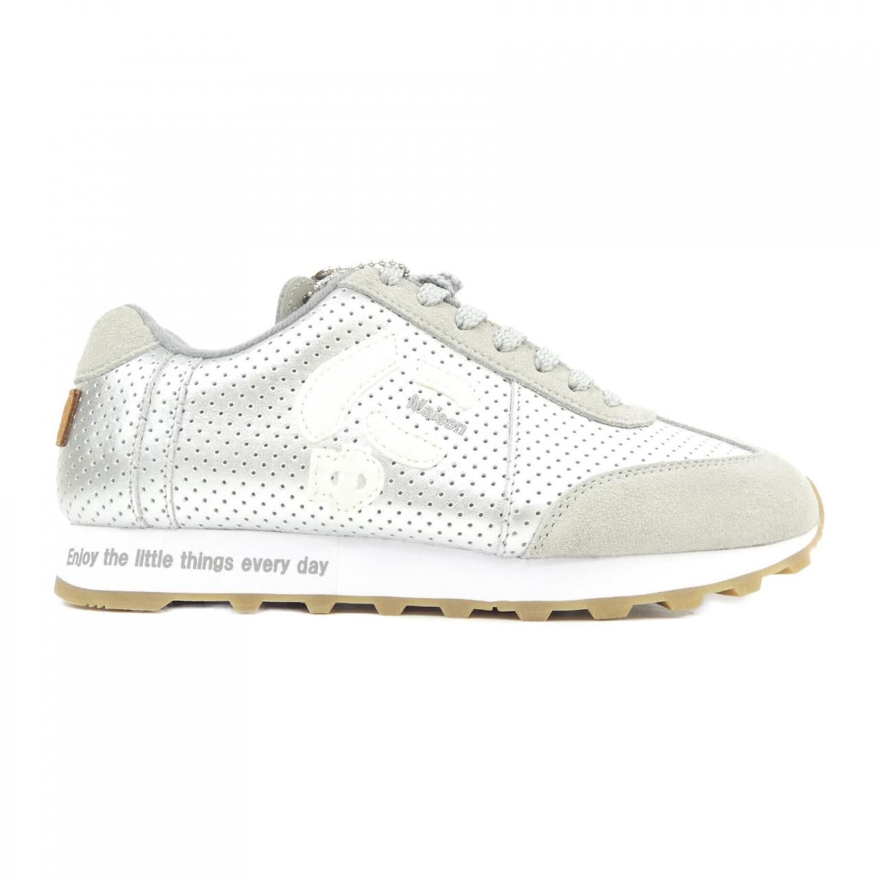 2302-245 スニーカー