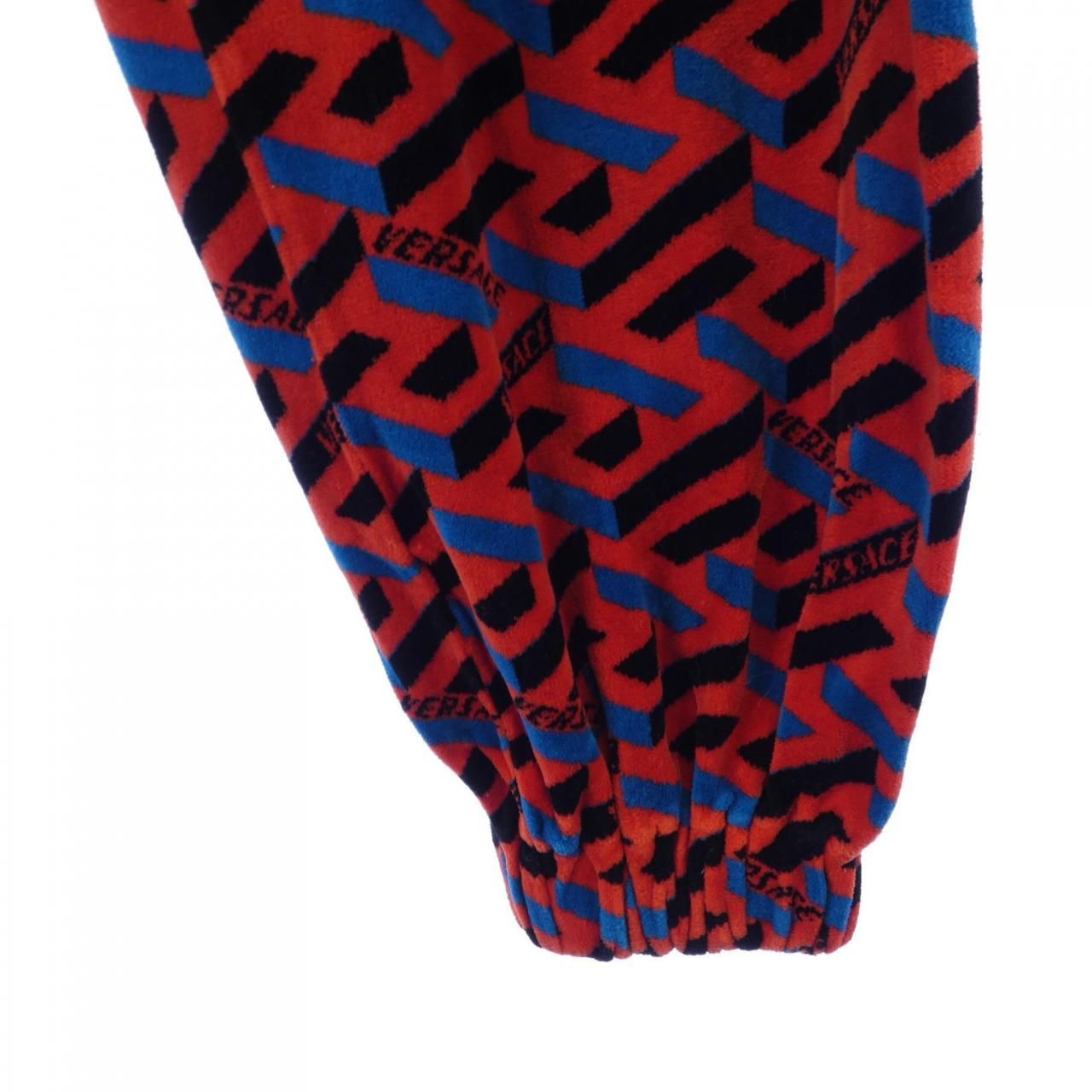 ヴェルサーチェ VERSACE