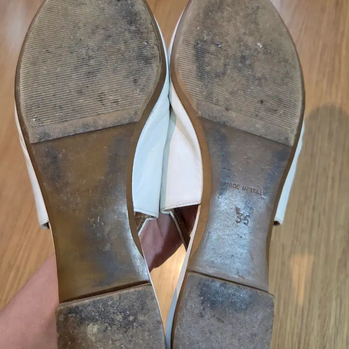 シューズ 35