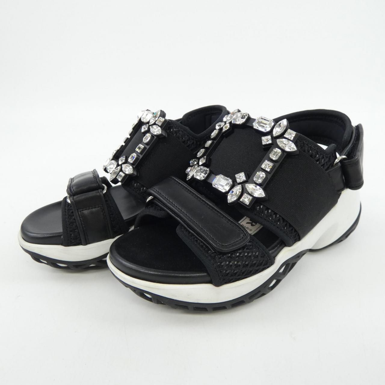 ロジェヴィヴィエ ROGER VIVIER ヴィヴ ラン ストラス バックル