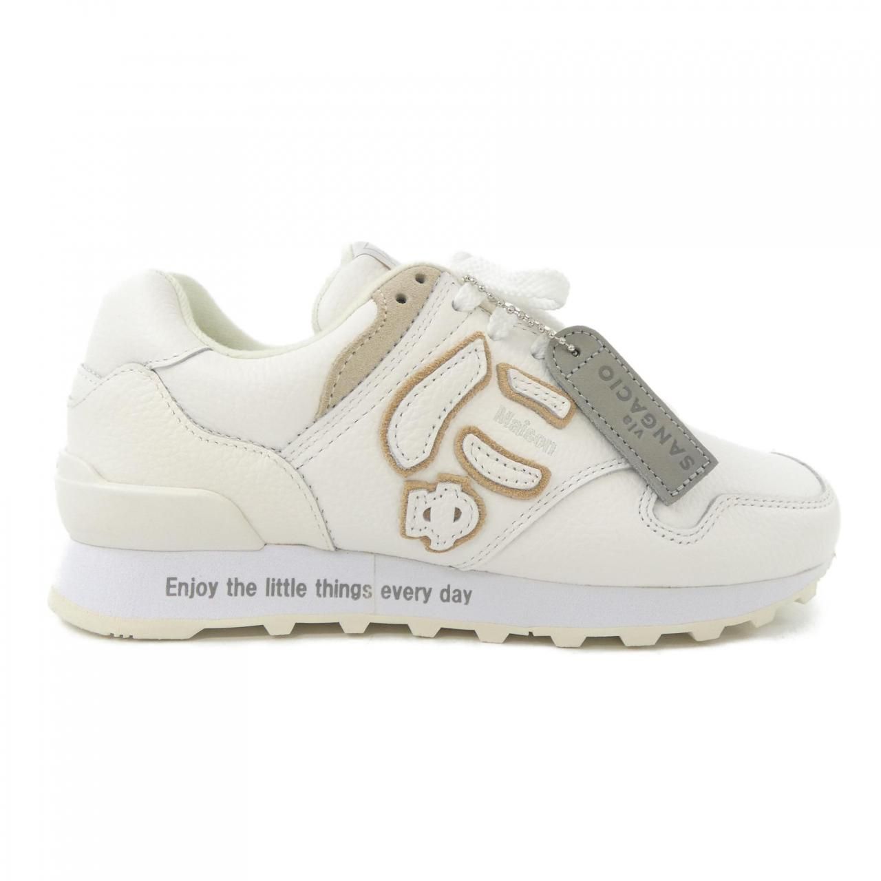 2306-A-230 スニーカー