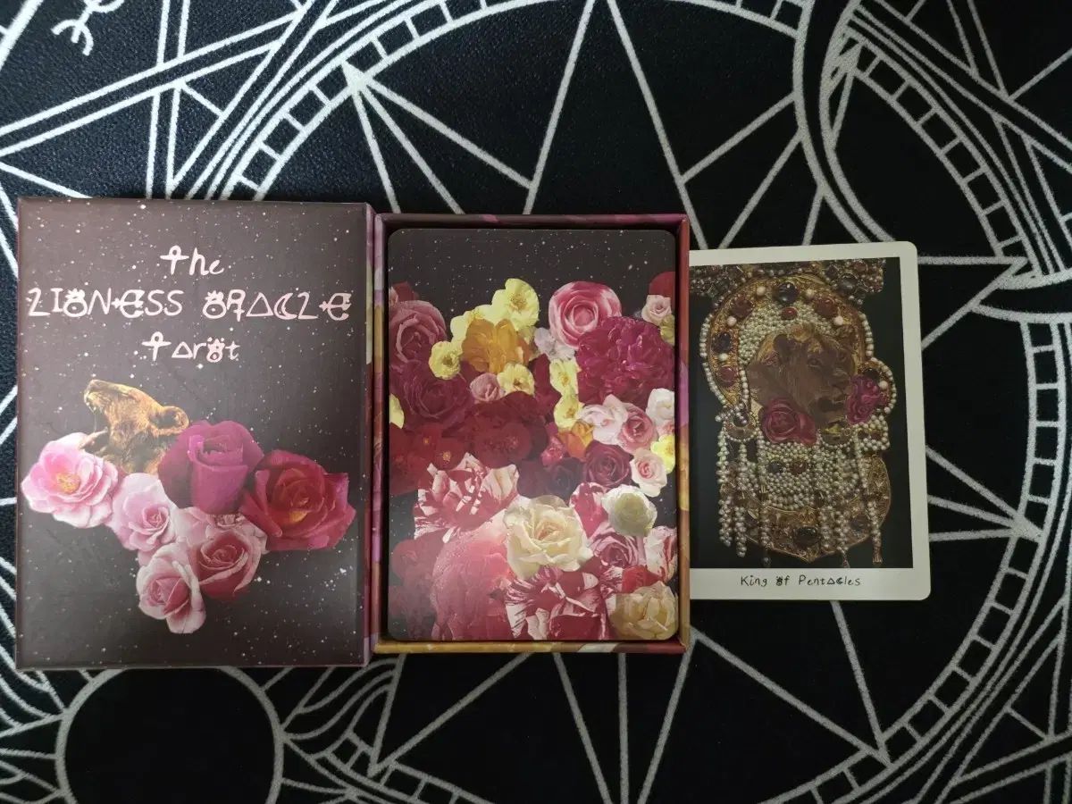 ライオネス オラクル タロットカード