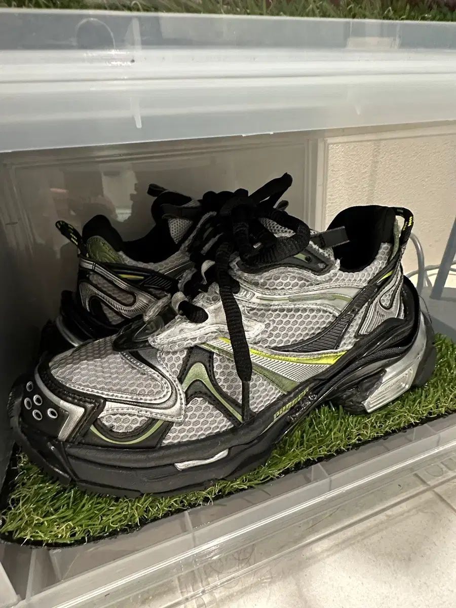 バレンシアガ ランナー 2 0 スニーカー シルバー COLOR 40 サイズ