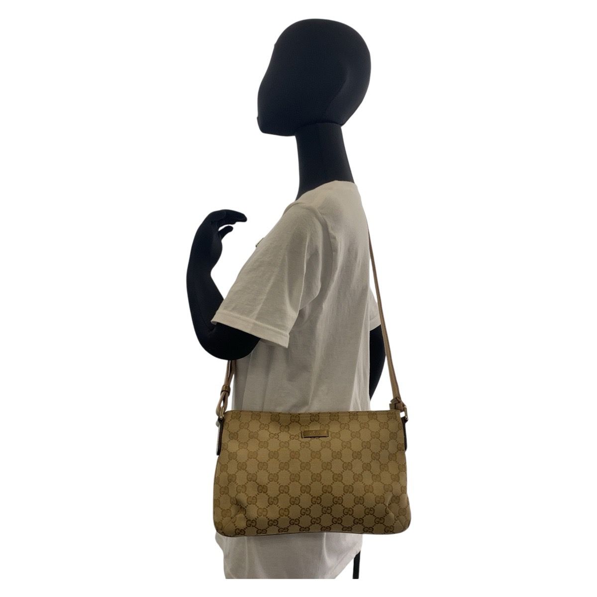 メッセンジャーバッグ