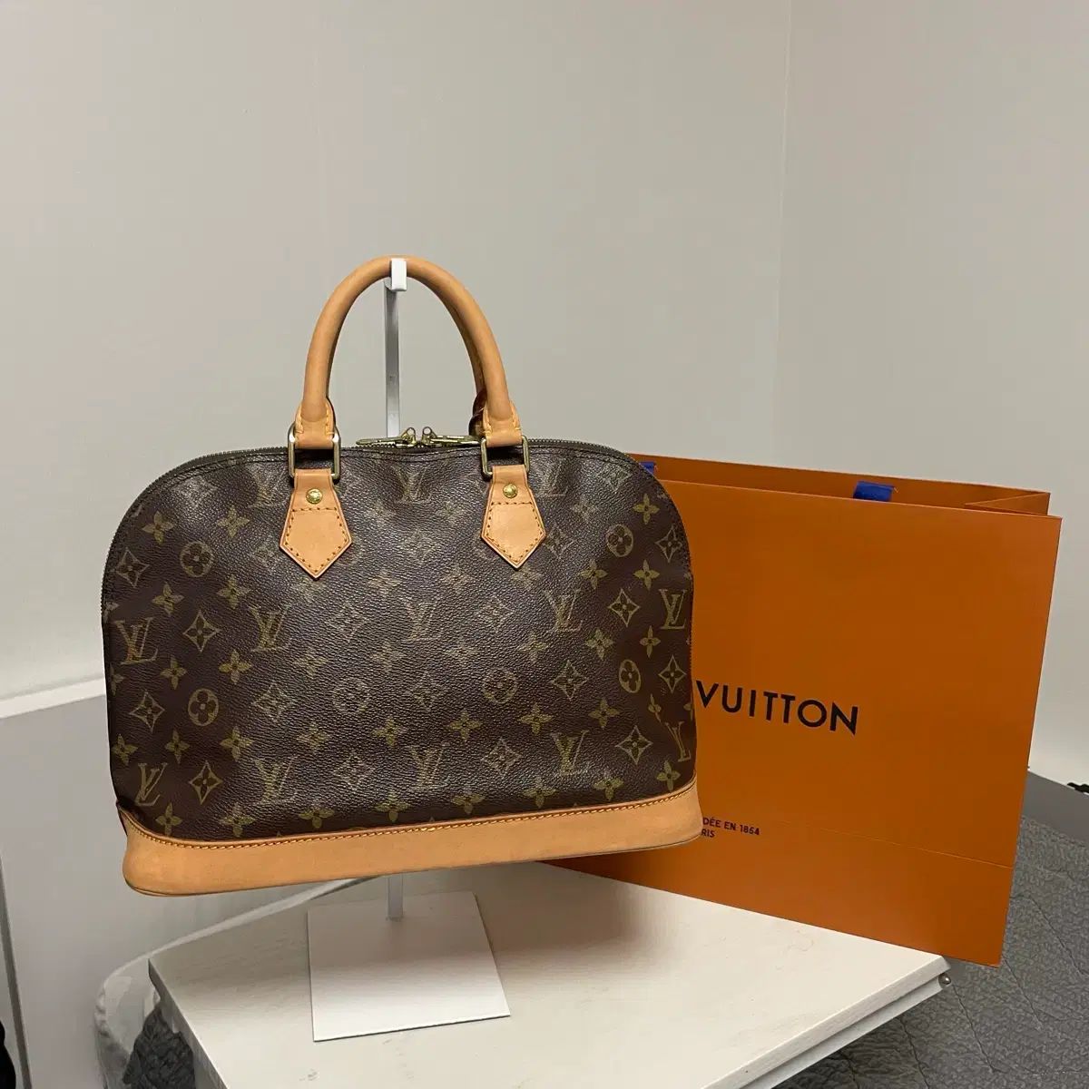 ルイヴィトン M 51130 モノグラム カンバス アルマ PM トートバッグ