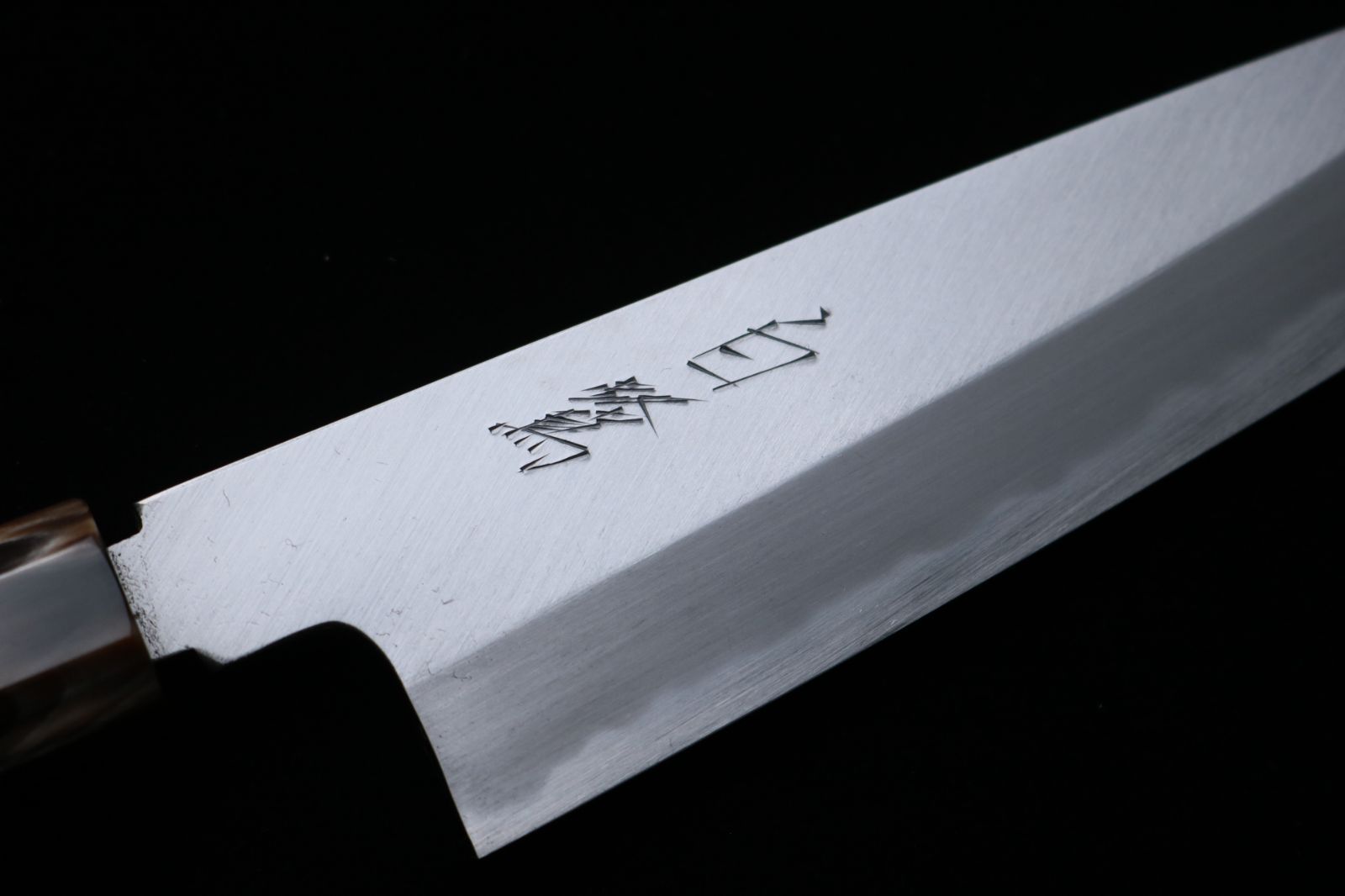 白鷺 牛刀 和包丁 青一鋼 磨き 黒檀八角水牛 6寸 - メルカリ