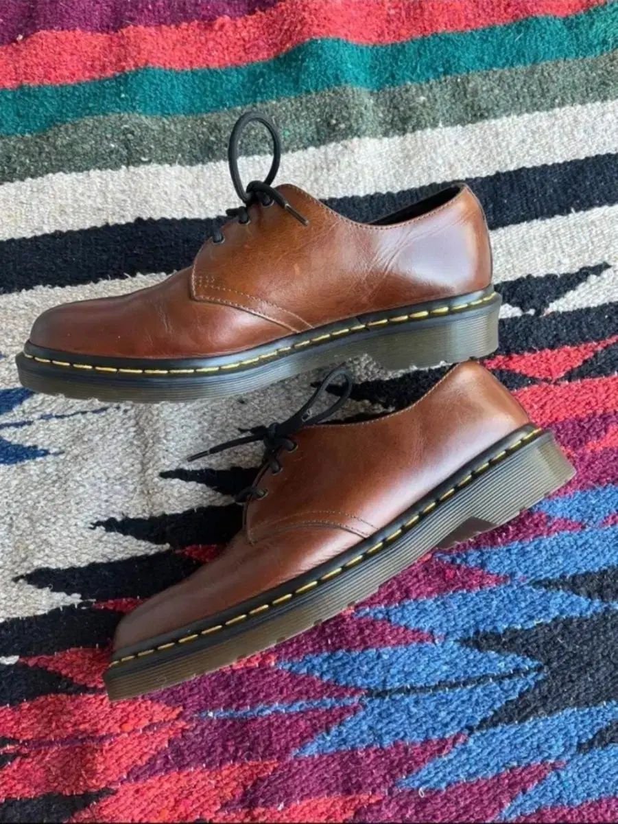 260 UK 7 DR. MARTENS ドクターマーチン ブラウン