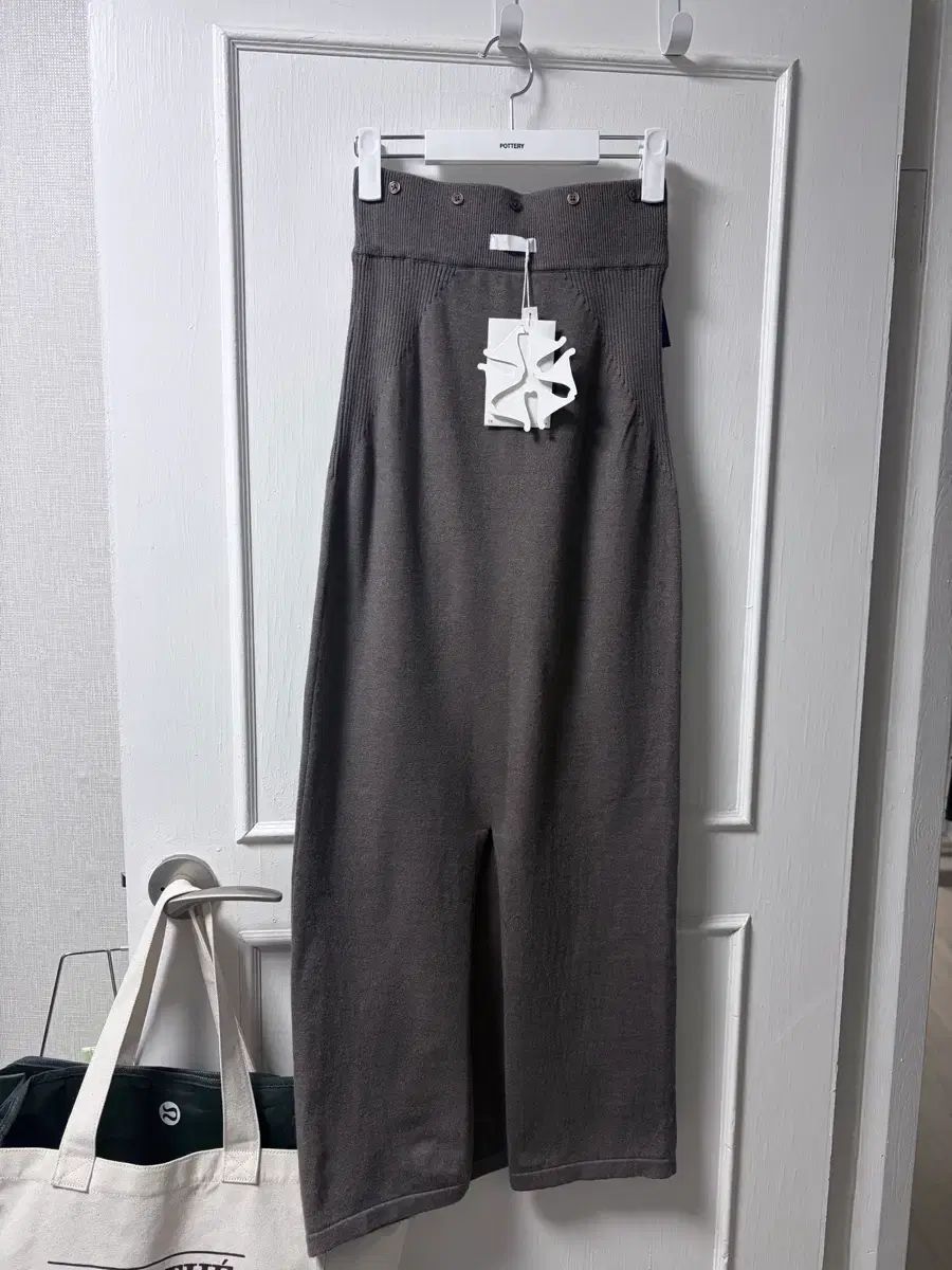 エッセンシャルズ LINE