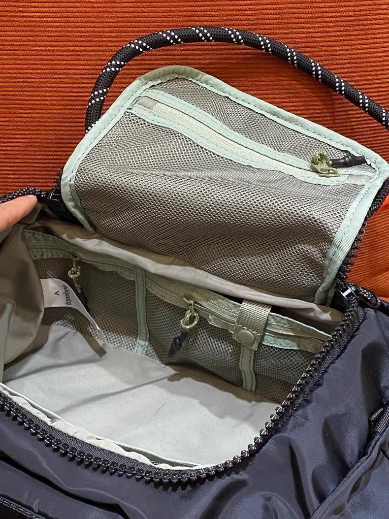 TopologieトポロジーSummit Duffle Small サミット ダッフル ジッパー