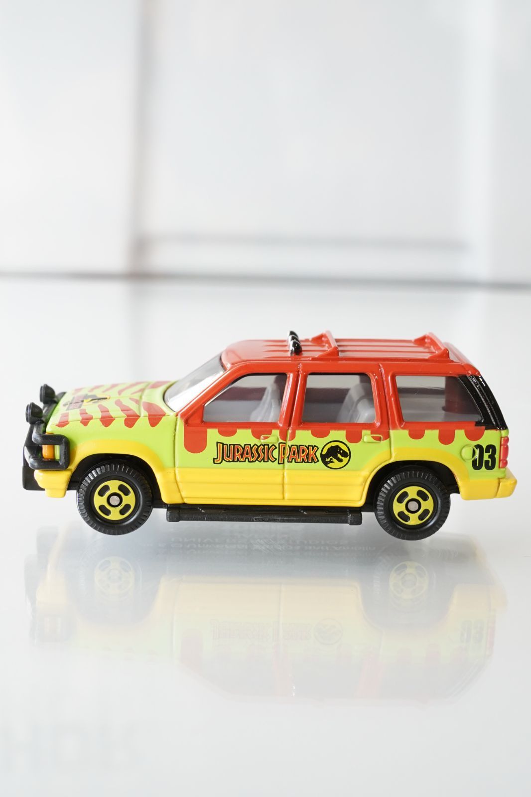 USJ限定】トミカ ジュラシック・パーク カー Jurassic Park BOX付