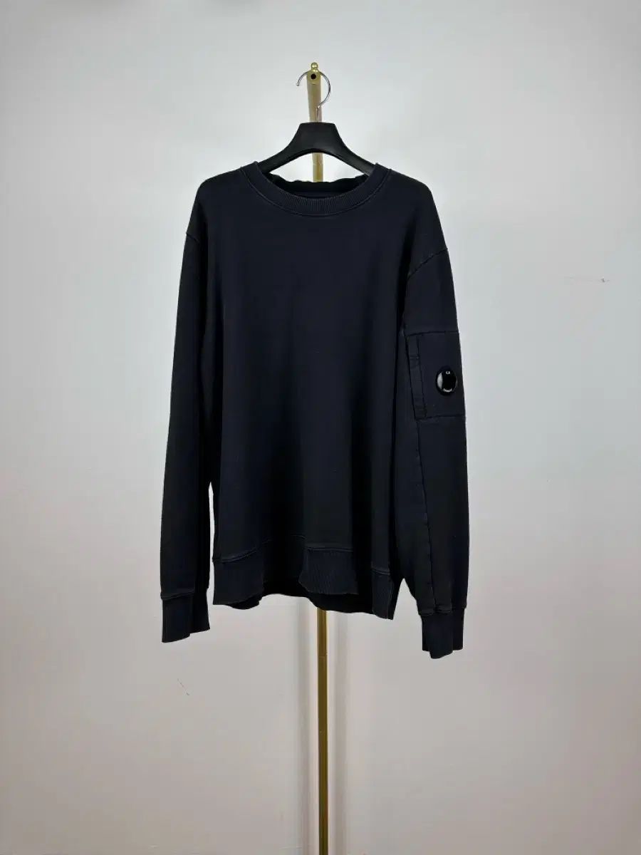 L C P COMPANY シーピーカンパニー スウェット ブラック