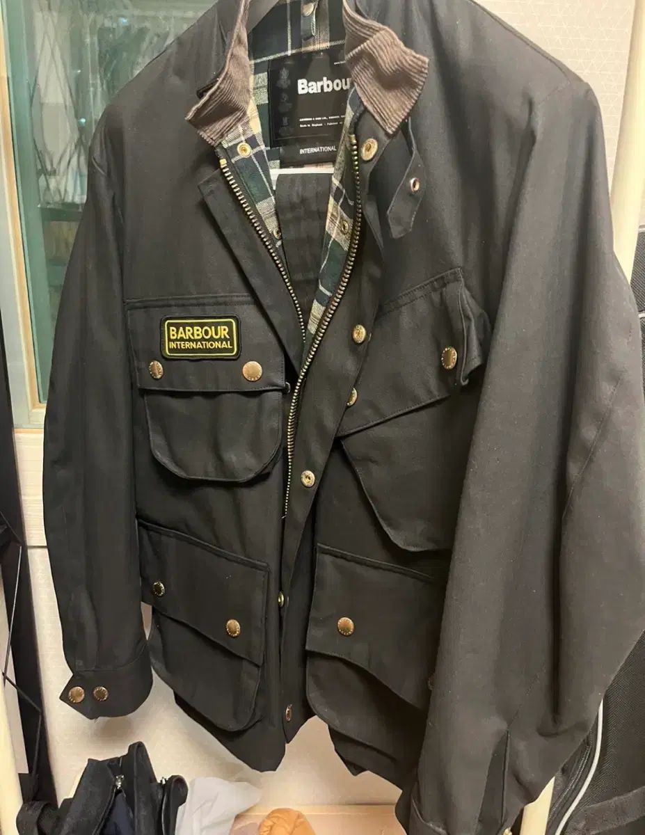 バブアー インターナショナルa 7 ブラック