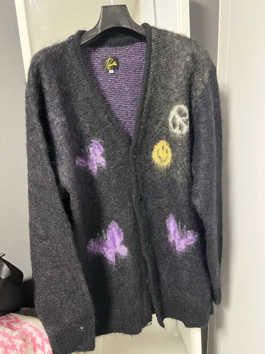 NEEDLES パピヨン ピース カーディガン - メルカリ