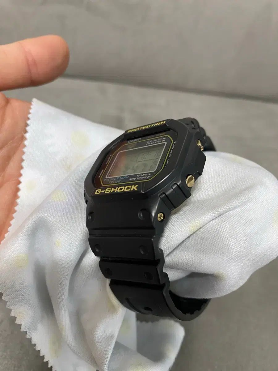 G SHOCK