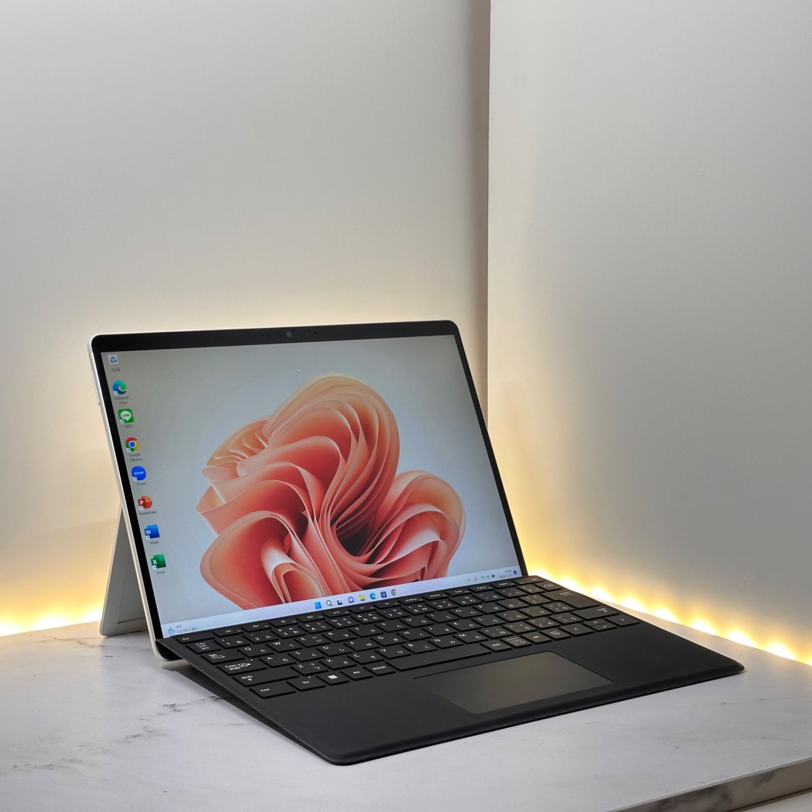 【メルカリ便】Microsoft Surface Pro8　8GB 256GB SIMフリー】Surface Pro 8 LTE Corei5/8/256 - メルカリ