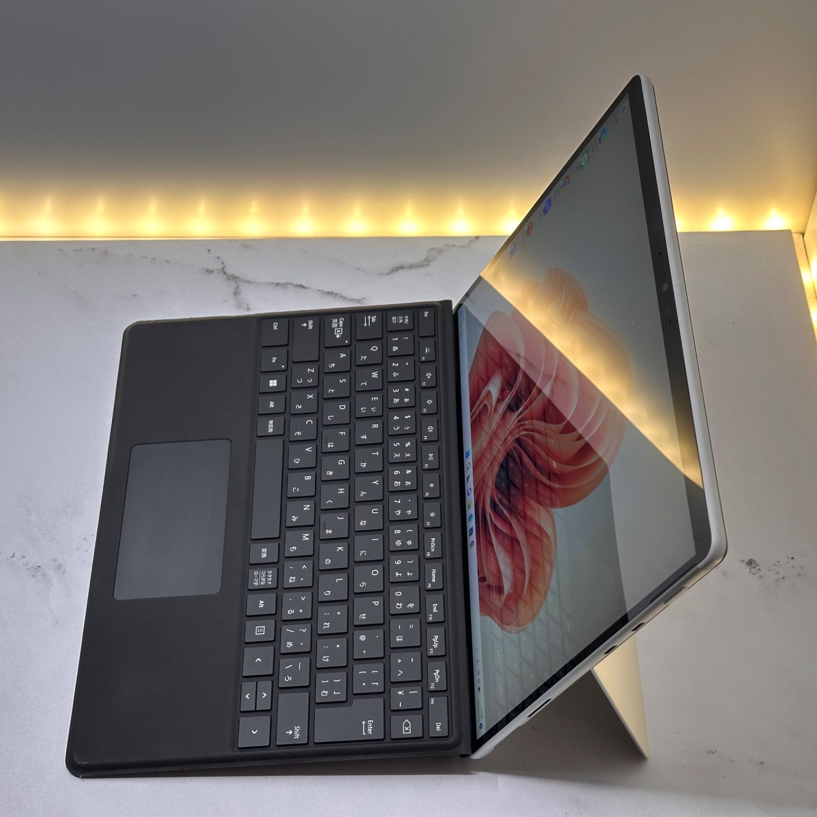 【メルカリ便】Microsoft Surface Pro8　8GB 256GB SIMフリー】Surface Pro 8 LTE Corei5/8/256 - メルカリ