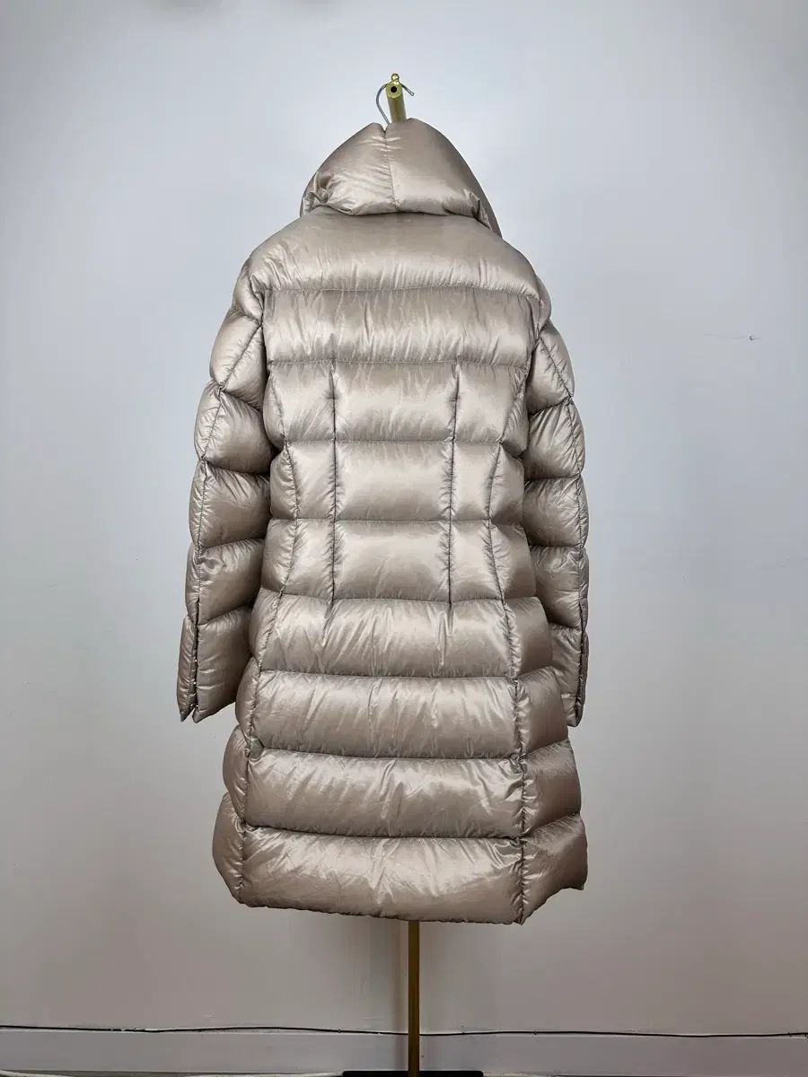 3 モンクレール レディース 軽量 ロング ダウン