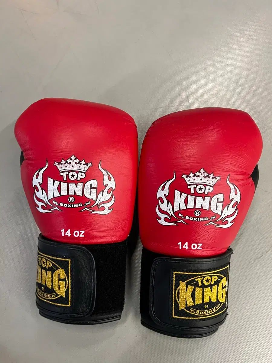 TOP KING ボクシング グローブ 14 oz レッド