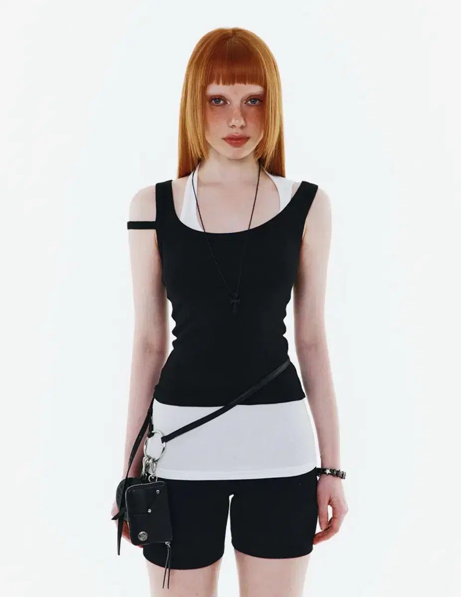 Yeel DOUBLE LAYERED TANK TOP BLACK