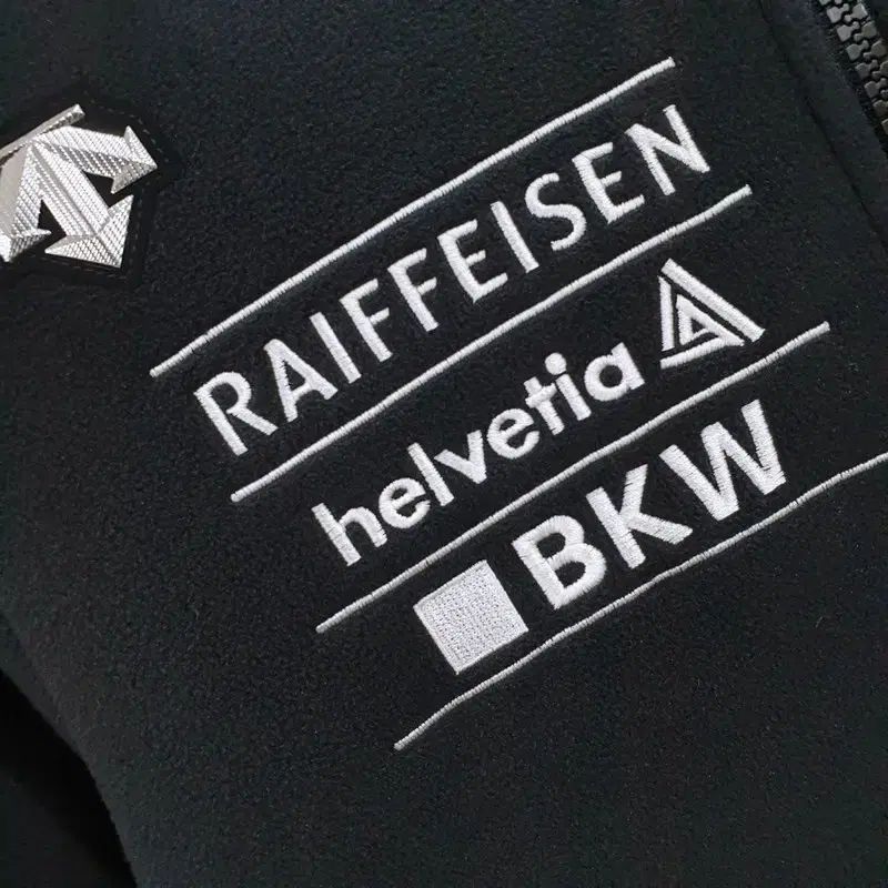 DESCENTE スイススキー チームウェア 160サイズ デサント スイス スキーチーム フリース ジャケット 160 サイズ - メルカリ