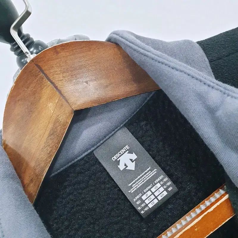 デサント スイス スキーチーム フリース ジャケット 160 サイズ - メルカリ