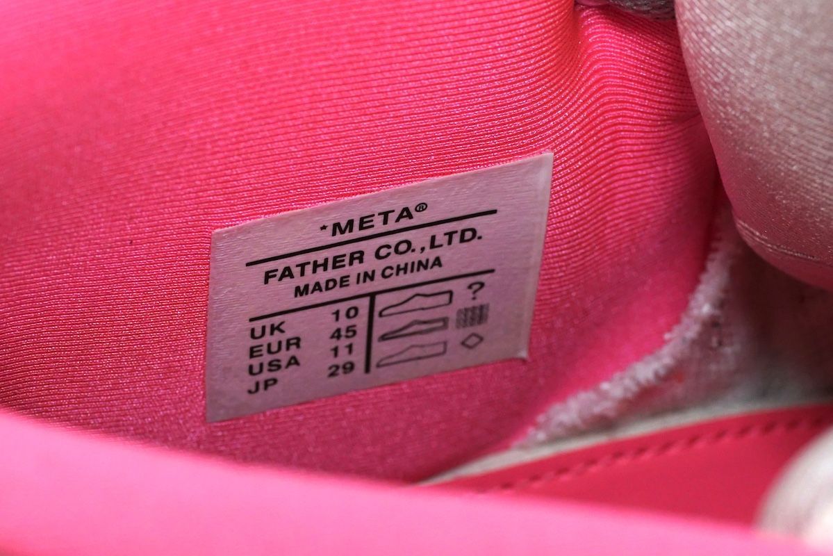 スニーカー グレー