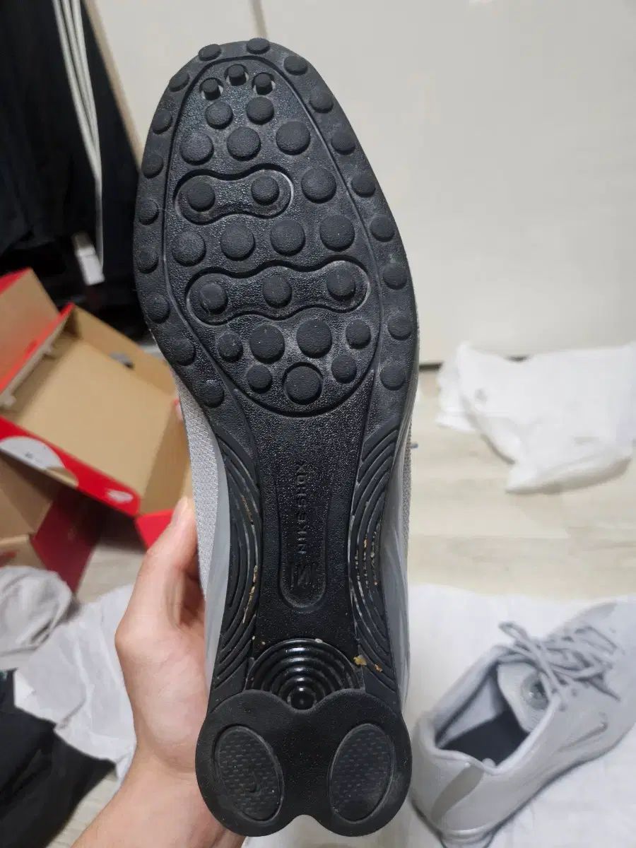  ナイキ ショックスz メタリック シルバー 260 スニーカー 靴