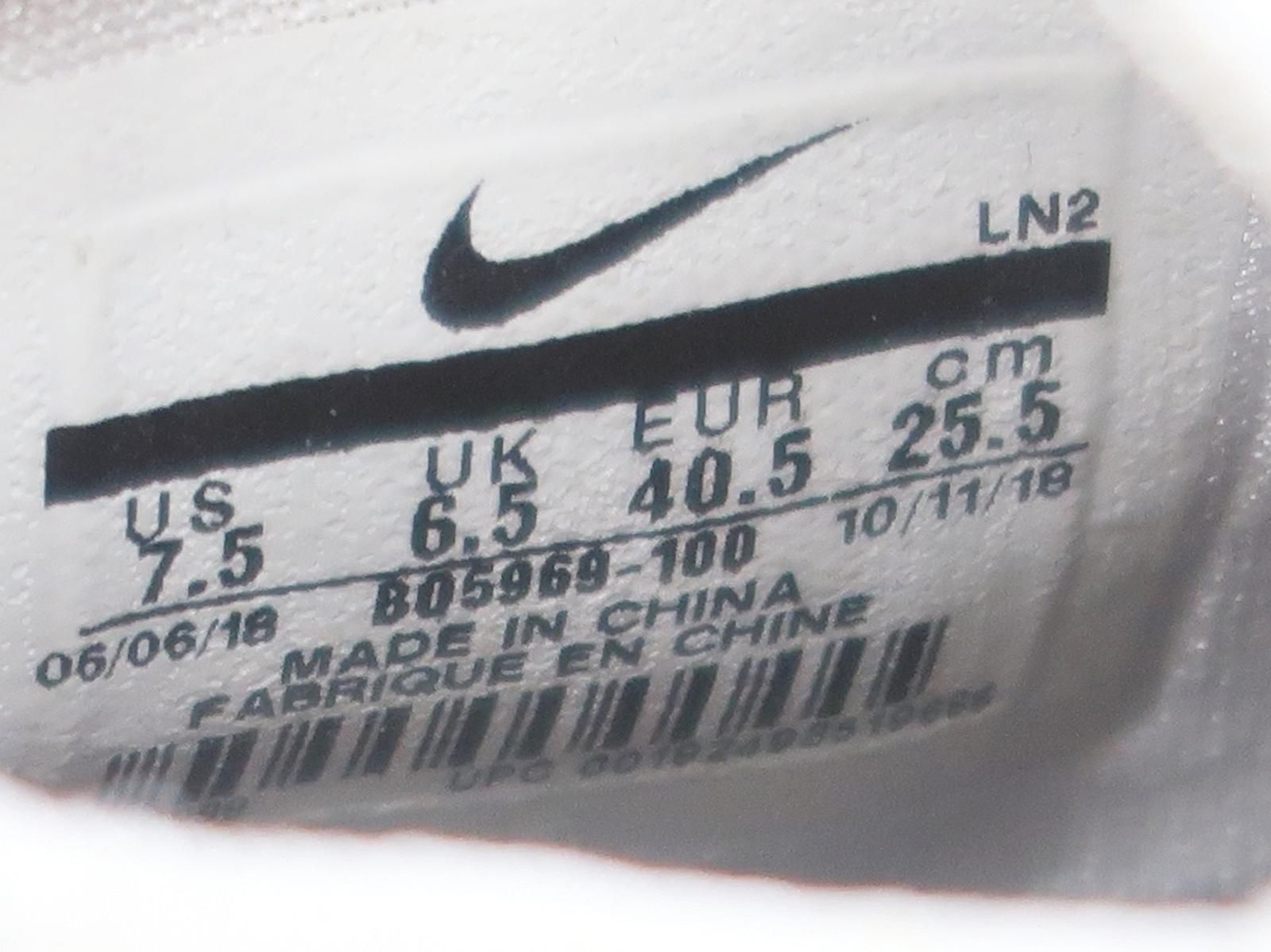 5969-100 スニーカー