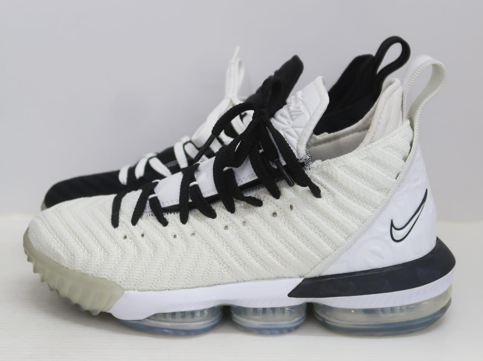 2412 NIKE ナイキ LEBRON XVI レブロン16 イクオリティ BQ 5969-100 スニーカー 25.5㎝