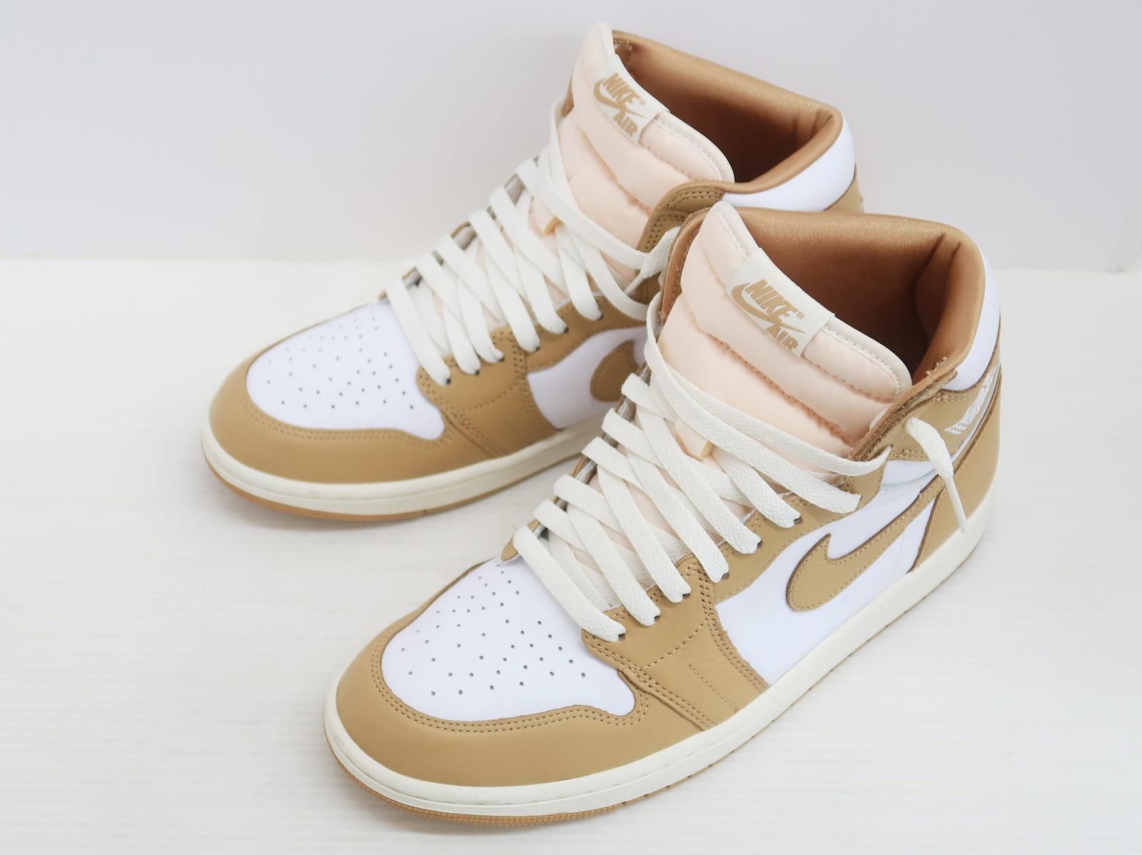 2410 NIKE ナイキ WMNS AIR JORDAN 1 RETRO HI OG ウィメンズ エアジョーダン1 レトロ ハイ FN 6622 201 スニーカー ウィメンズ28㎝