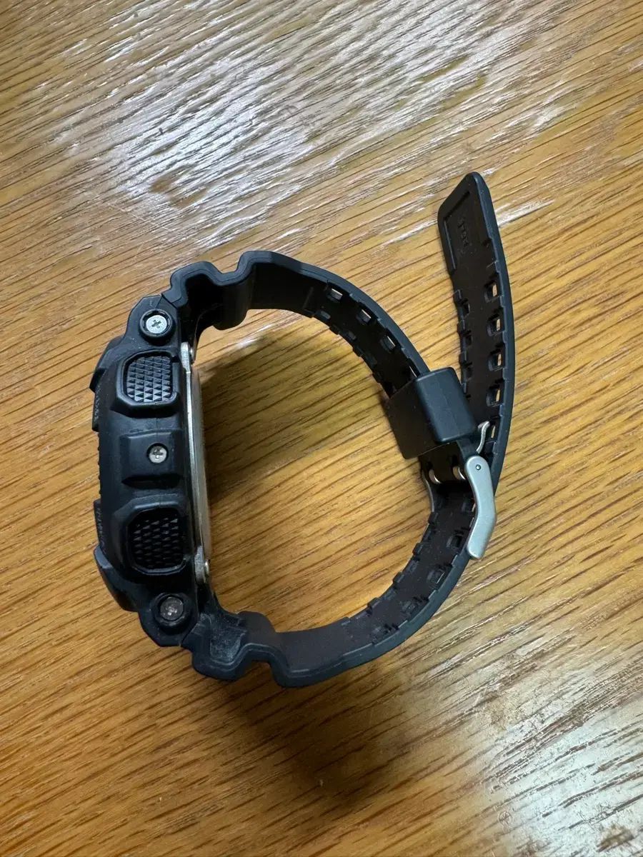 ジーショック G-SHOCK GD 100