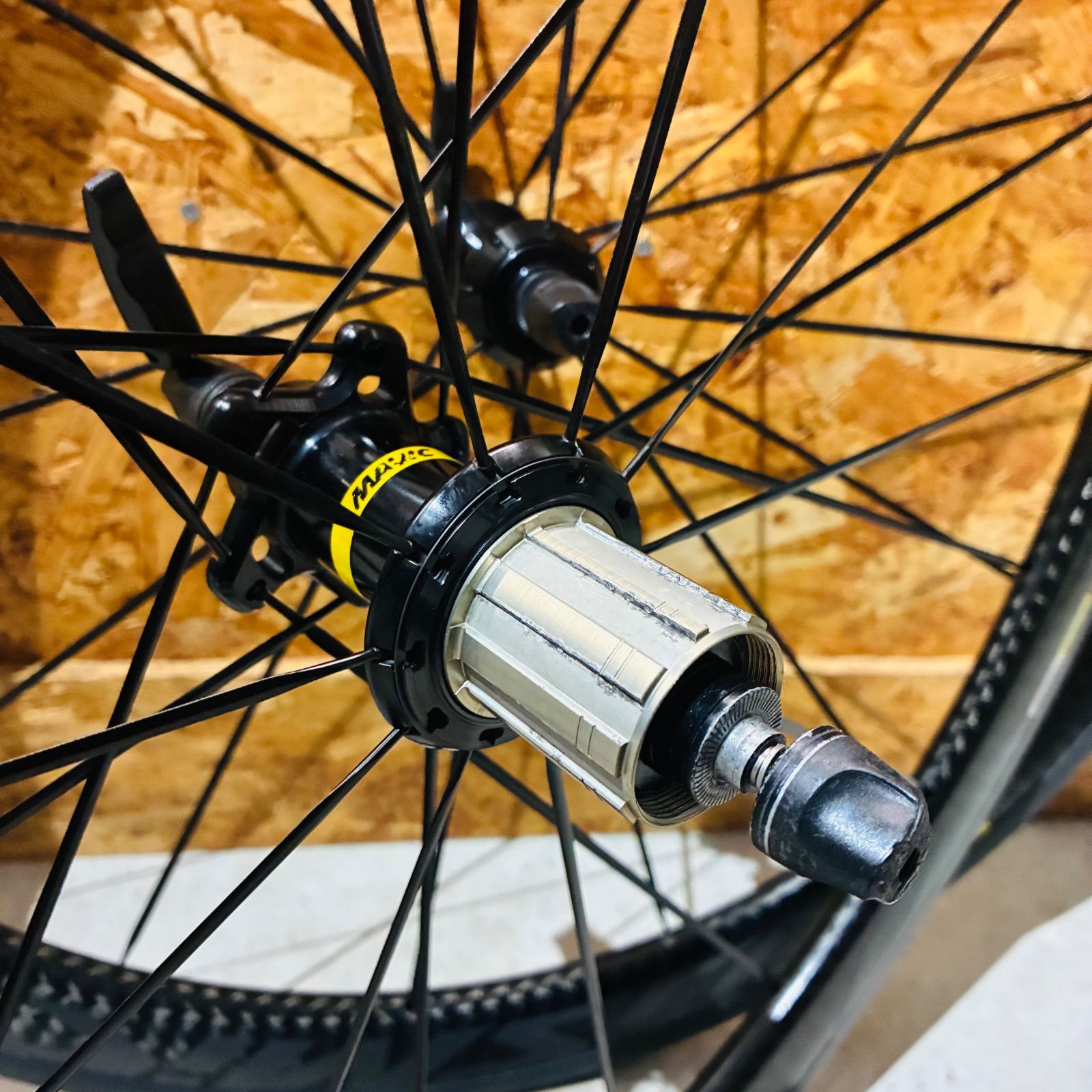 MAVIC COSMIC PRO CARBON EXALITH マビック コスミックプロ カーボン