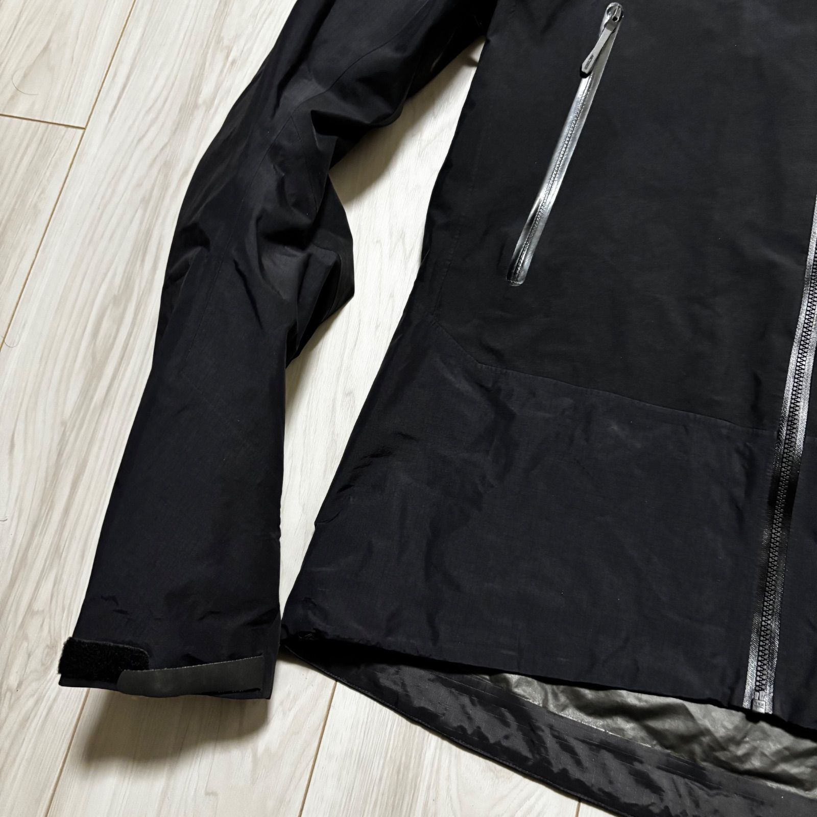 アークテリクス ベータSLハイブリッド メンズM 黒 ブラック ゴアテック