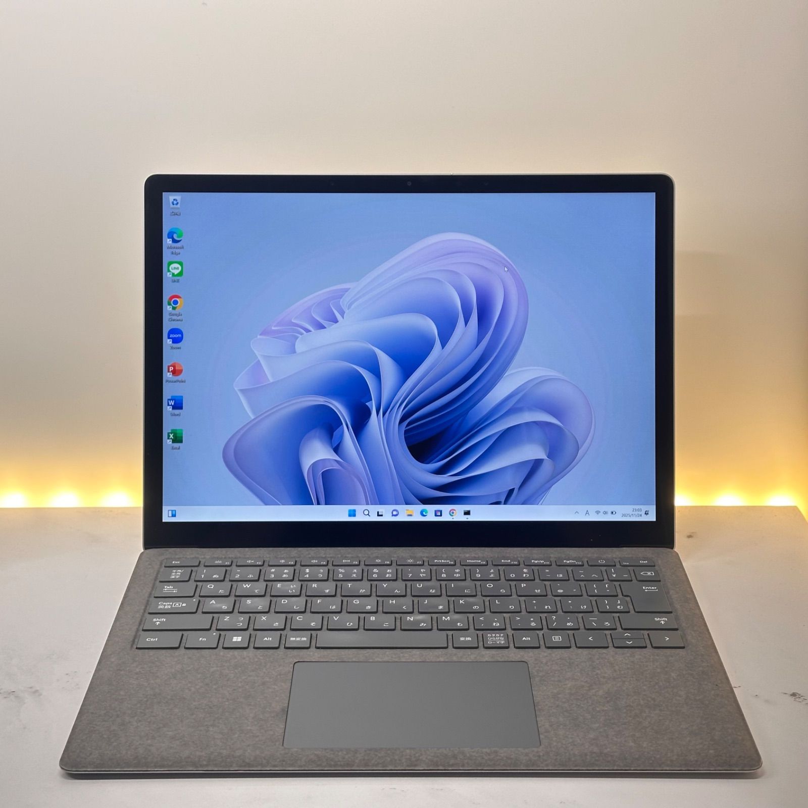 【準新品】Surface Laptop5 Core i5/8GB/256GB Amazon.com: Microsoft Surface Laptop (Intel Core i5, 8GB RAM