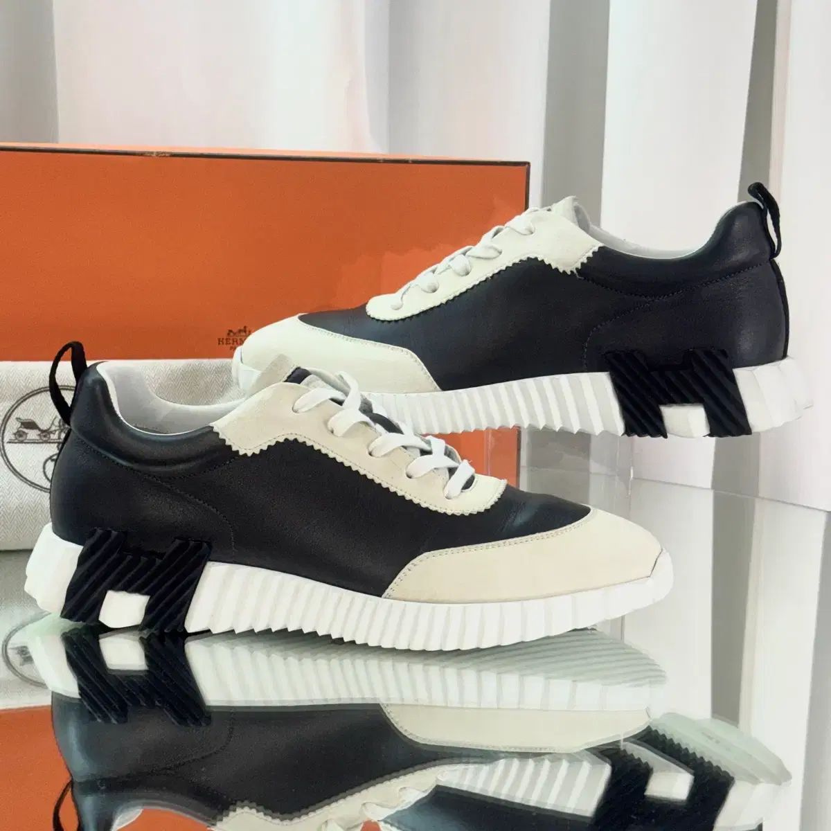 Hermes エルメス バウンシング カーフスキン スウェード スニーカー