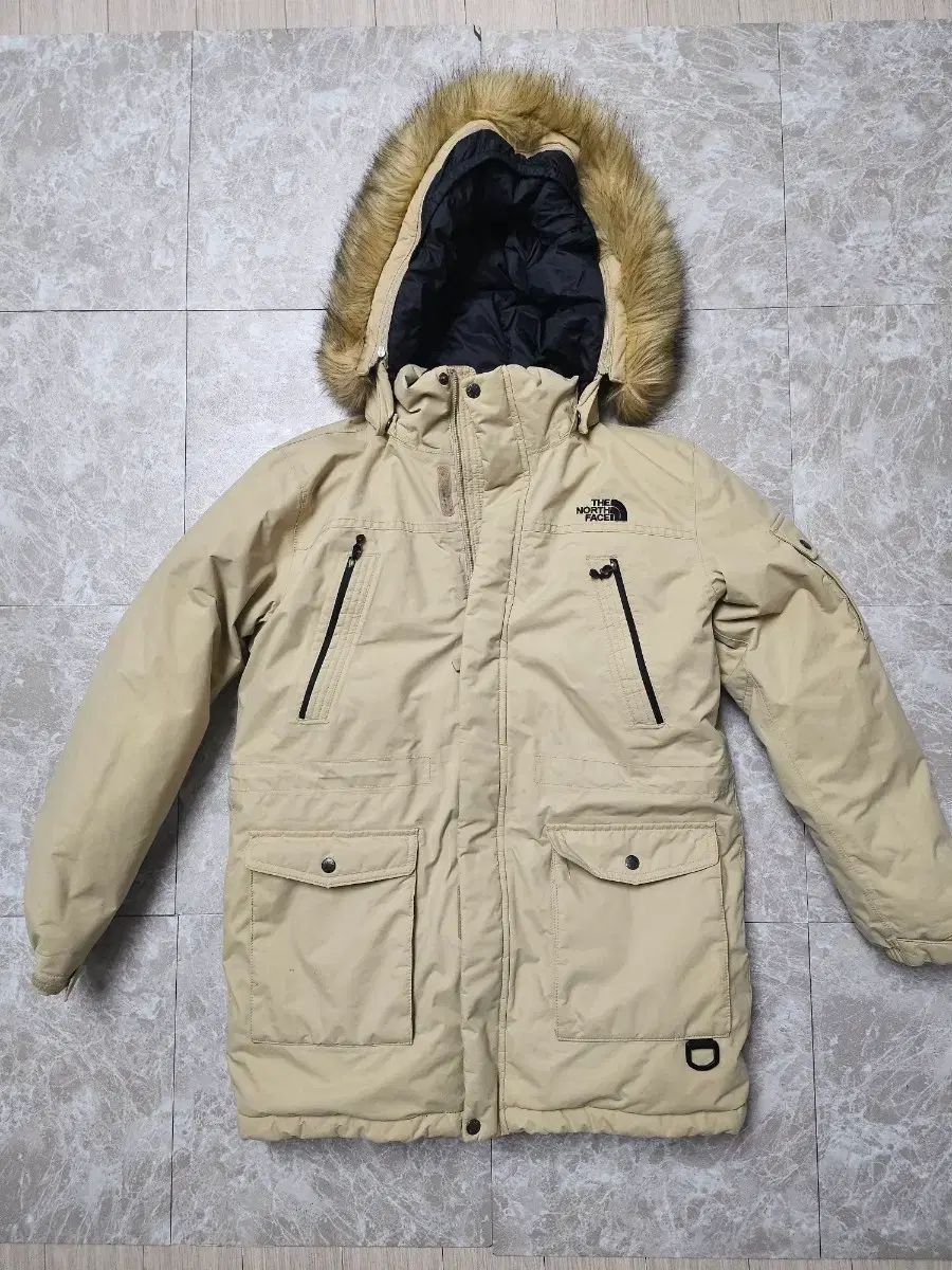 THE NORTH FACE ザノースフェイス キッズ ベージュ ダウン ジャケット 150