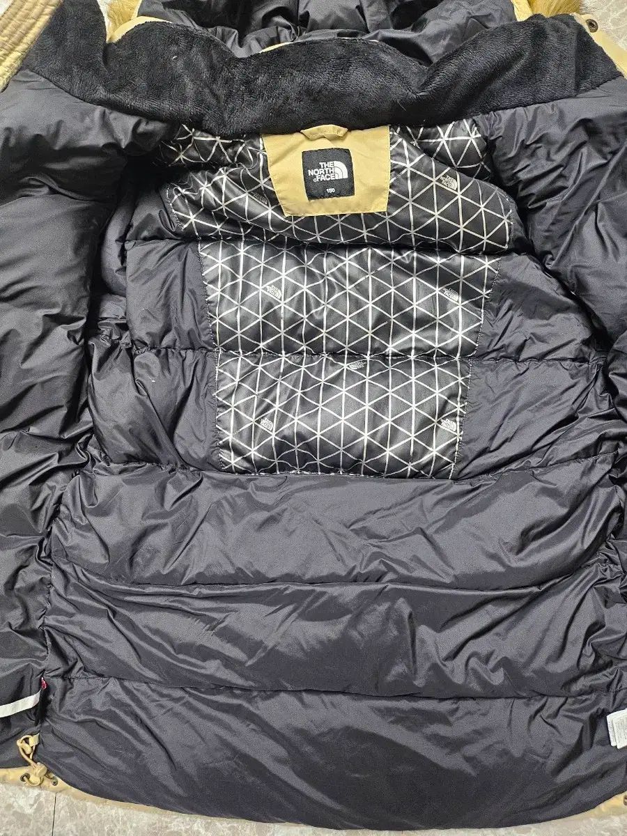  THE NORTH FACE ザノースフェイス キッズ ベージュ ダウン ジャケット 150 その他 ジャケット ブルゾン